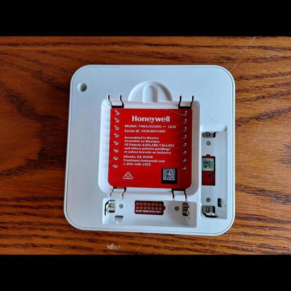 HONEYWELL T6 Pro Programmable Thermostat TH6210U2001 - Picture 5 of 7